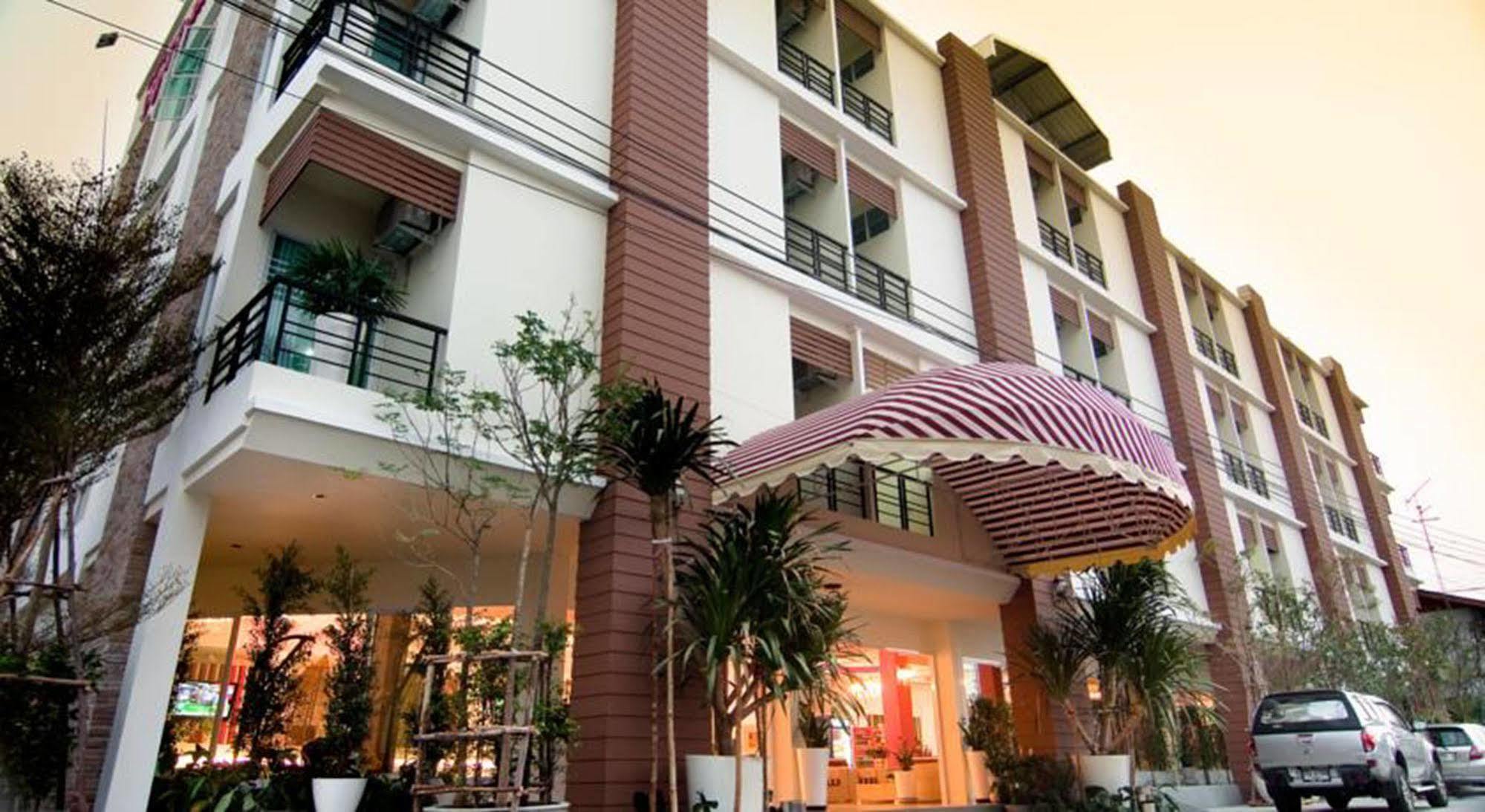 Отель Boonsiri Boutique 3*